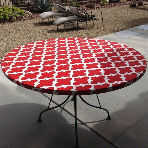 round elasticized table cover